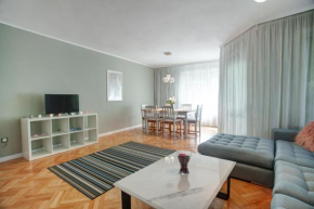 Spacious flat close to the American Embassy Sofia